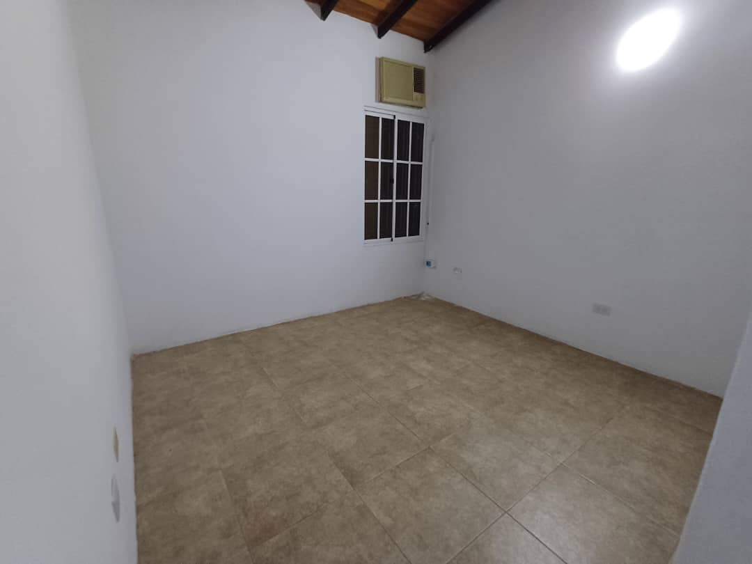 Splendid Family House-  Casa en Urb. Valle de Oro